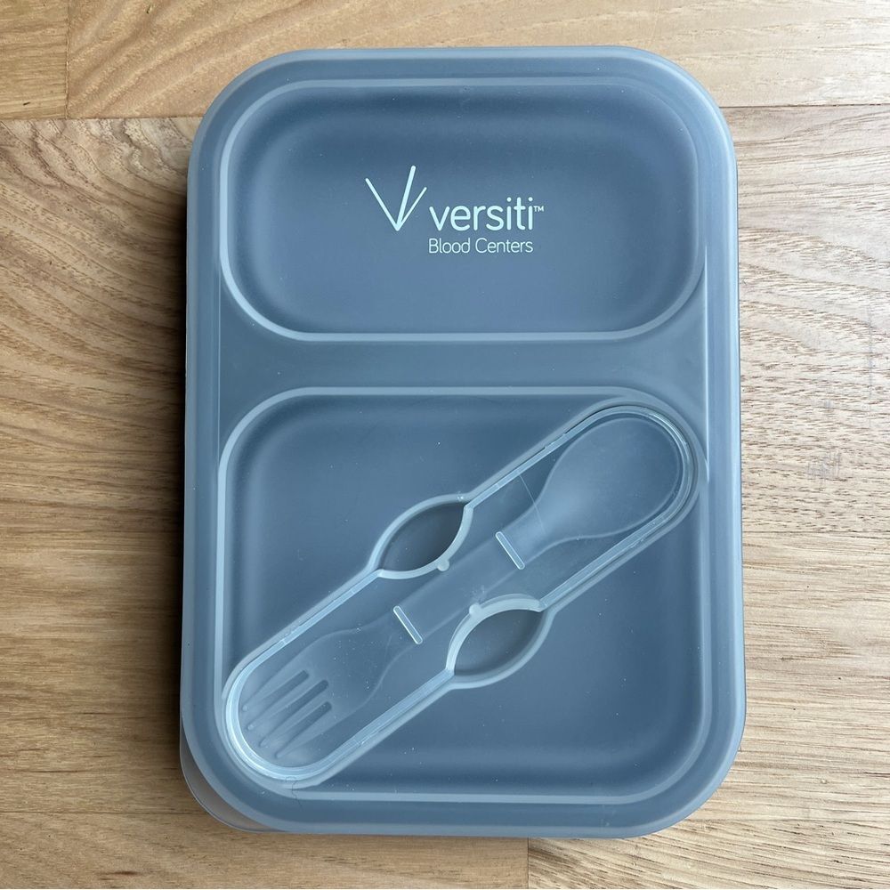 BENTO BOX 2 compartment Silicon Lunch Storage 8-1/4"x6"x1"